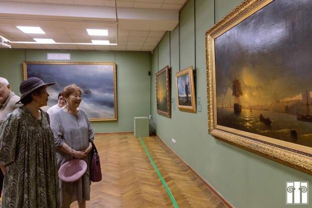 Русский музей привез в Якутск картины Айвазовского и других маринистов