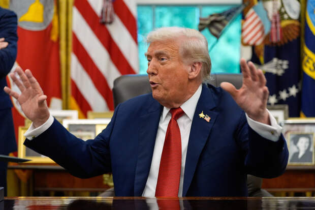 Трамп собрал разведку на фоне слухов об ударе по Ирану