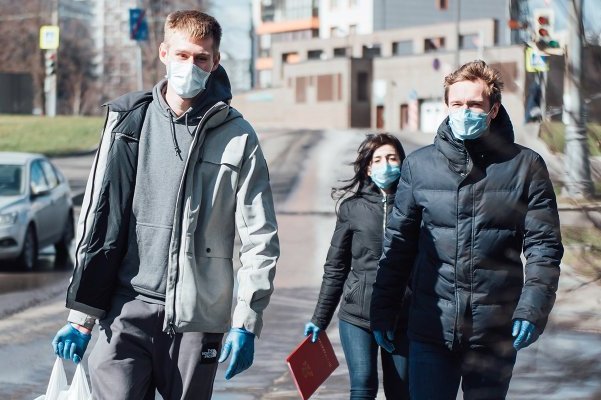 Работающие с людьми соцработники получат доплату 25 тыс. рублей в месяц – мэр Работающие с людьми соцработники получат доплату 25 тыс. рублей в месяц – мэр