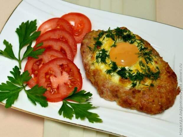 Шницели с яйцом Шницели с яйцом
