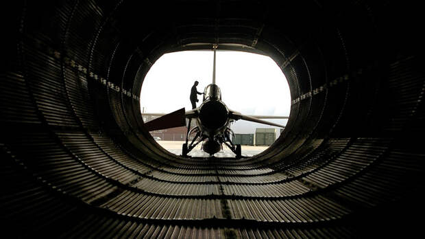 Начальник авиации ВС ВСУ: Украина разместит часть истребителей F-16 за границей