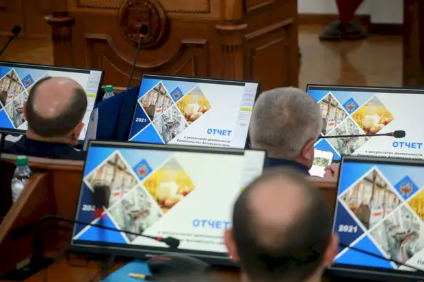 Майское настроение. Фоторепортаж с отчёта губернатора Виктора Томенко