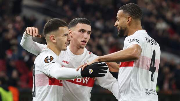 «Штутгарт» разгромил на выезде «Байер»