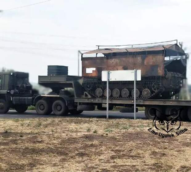 Легкая бронетехника традиционно уязвима перед кумулятивными боеприпасами. Это подтверждали все конфликты, и Российская спецоперация не исключение.-3