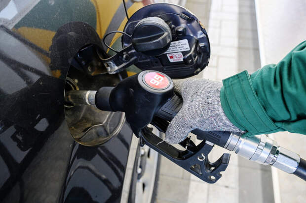 Bild: власти ФРГ подготовили законопроект об ограничении роста цен на бензин