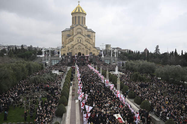 Синод Грузинской церкви выбрал трех кандидатов на патриарший престол