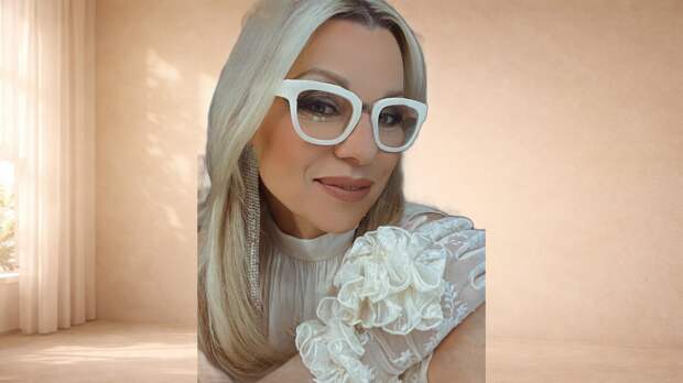 «Не хочу быть как все»: почему 59-летняя Ирина Салтыкова оставила шикарную квартиру на Пречистенке, переехав на Рублевку