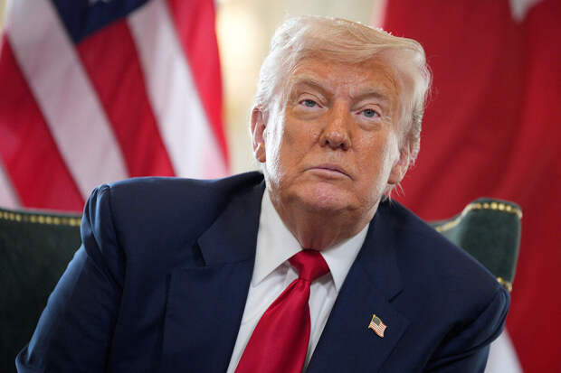 Independent: телевизор и Мелания повлияли на изменение позиции Трампа по России