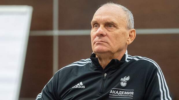 Тренер вратарей сборной России назвал лучшего отечественного голкипера в 2025 году: «С небольшим преимуществом»