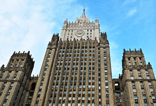 Заявление посла Франции о свободе слова в стране назвали автоголом