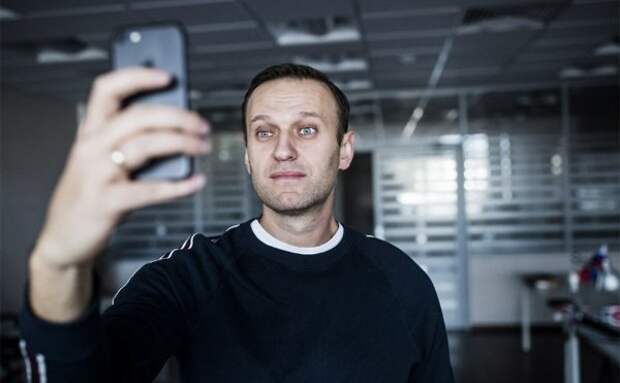 Курочка по зёрнышку клюёт: куда Алексей Навальный дел деньги на «помощь задержанным»?