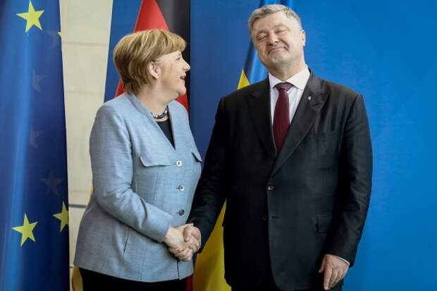 Ангела Меркель и Петр Порошенко. Фото: GLOBAL LOOK press/Kay Nietfeld