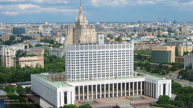 Правительство поддержало законопроект о получении негосударственных пенсий в 55 и 60 лет