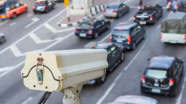 Камеры в Москве начнут фиксировать до 2 новых нарушений ПДД