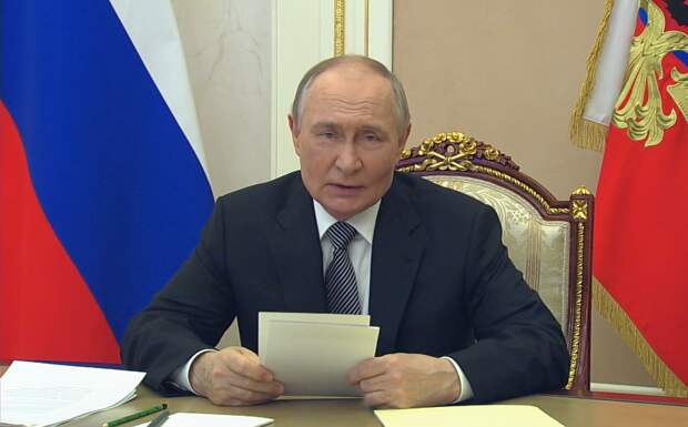 Путин: у России в союзниках не только армия и флот, но и музыка с кино