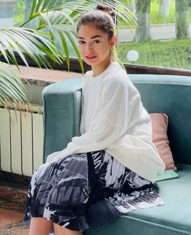 Аделия Петросян