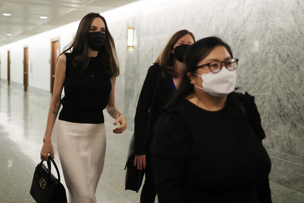 Анджелина Джоли в Белмо Доме