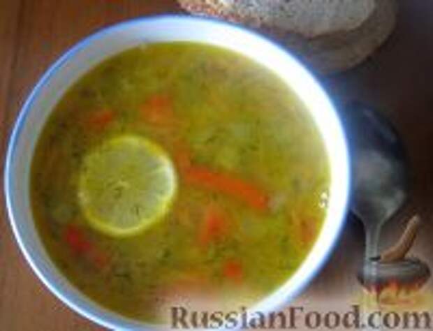 Фото к рецепту: Суп овощной с чечевицей и сладким перцем
