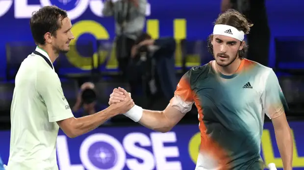 Медведев: Циципас будто потерял силы, у него не было больше энергии играть