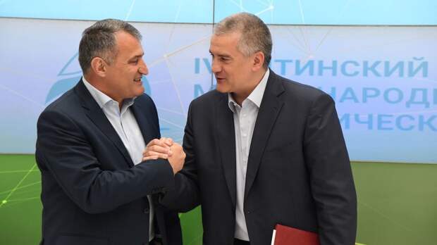 Аксёнов поддержал намерение президента Южной Осетии войти в состав России