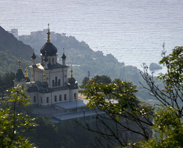 Пасха в Форосе и День жён-мироносиц в Бельбекской долине: паломнические поездки мая по Крыму