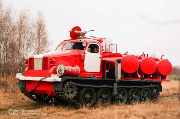Лесная пожарная машина на базе артиллерийского тягача АТ-Т история, ретро, фото