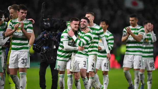 «Селтик» разгромил «Рейнджерс» и вышел в лидеры чемпионата Шотландии
