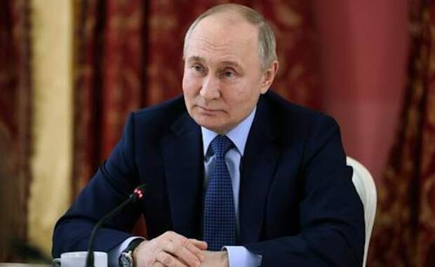 Путин: с 2025 года пенсии работающих пенсионеров в РФ будут проиндексированы