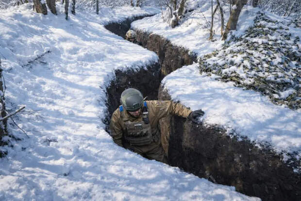 Почему наступление на фронте всё чаще превращается в выдавливание