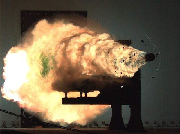 Рельсотрон (RailGun) — электромагнитная пушка будущего взрыв, военное, выстрел, красота, ужас