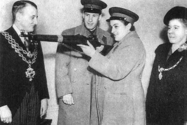 В США