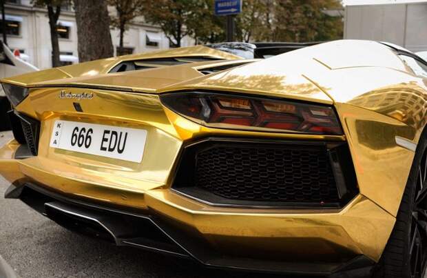 Позолоченный Lamborghini Aventador - предел роскоши