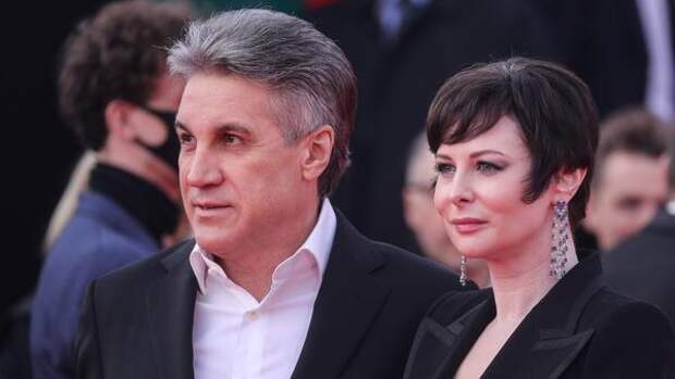 Имя тайной дочки Пиманова и Погодиной рассекретили в СМИ — подробности