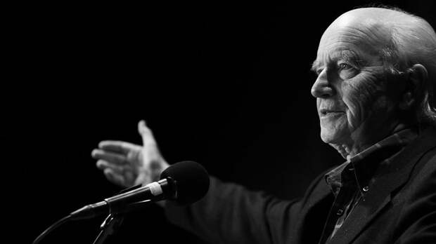 Скончался отец генсека НАТО Турвальд Столтенберг