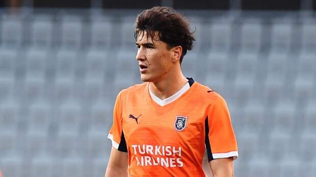 Дубль Шомуродова помог «Истанбулу» разгромить «Касымпашу», экс-футболист ЦСКА был удален