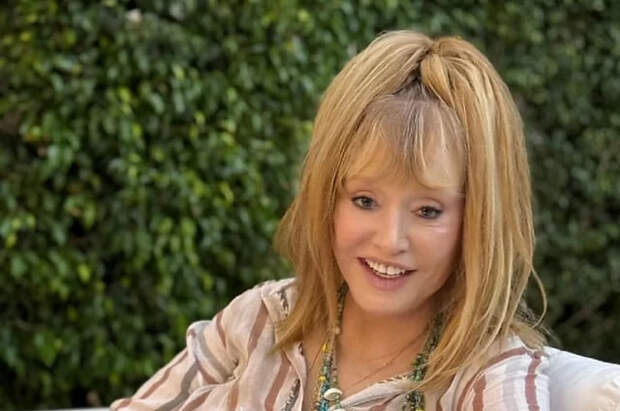 Галкин* с детьми на Манхэттене, Пугачёва одна на Кипре с тростью. Что происходит с Примадонной?