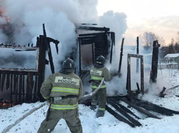 Жилой дом сгорел в Кировградском районе