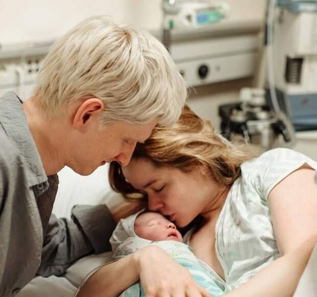 Актеры Мила Ершова и Святослав Рогожан сообщили о рождении сына Кая