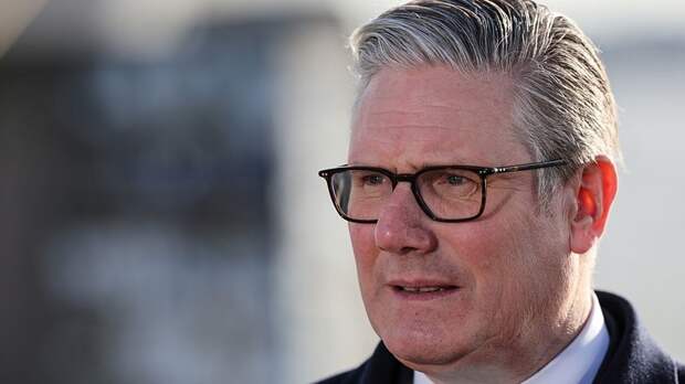 Стармер: необходимо признать, что Запад воюет на два фронта