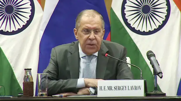 «Нас это тревожит»: Лавров о заявлениях Киева по Донбассу