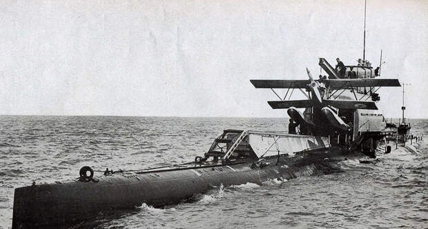 Подводный авианосец
