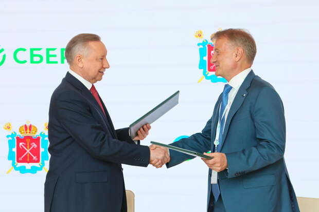 Александр Беглов и Герман Греф подписали соглашение между Петербургом и банком по развитию искусственного интеллекта