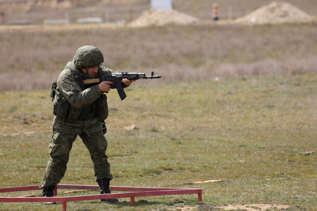 С военнослужащими спецназа ЮВО прошли практические занятия по армейской тактической стрельбе