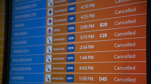 В аэропорту Вашингтона отменили все рейсы из-за непогоды