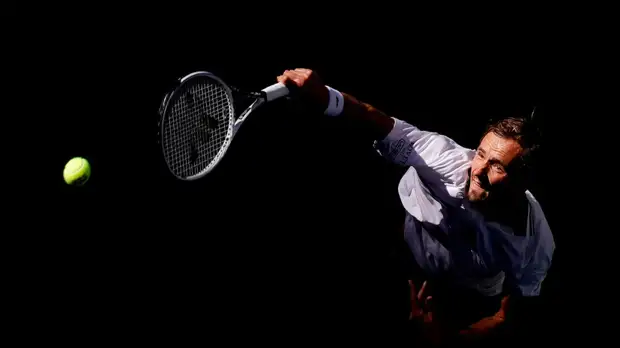 Медведев рассказал, что будет рад сыграть в финале US Open с Джоковичем