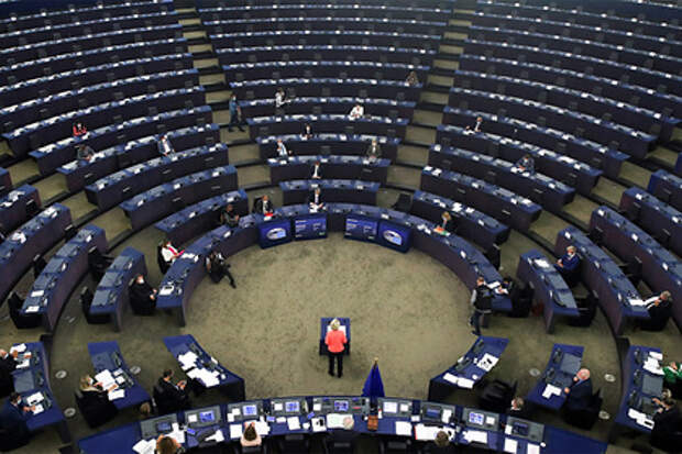Европарламент утвердил доклад о холодной войне с Россией