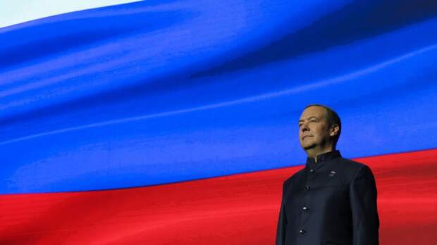 Медведев оценил попытку США переосмыслить курс в отношении России