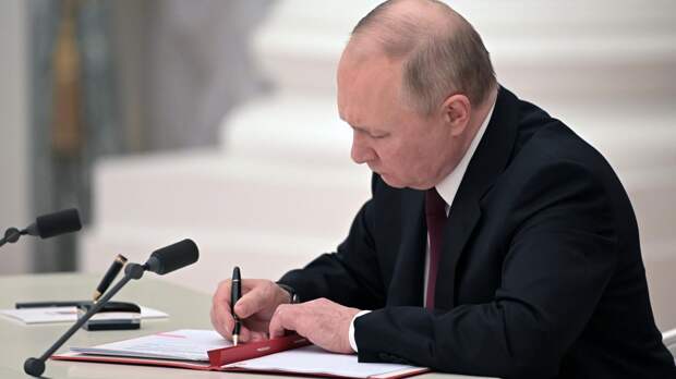 Указ Путина взбудоражил Шольца: Немцы "лишились" танкового завода