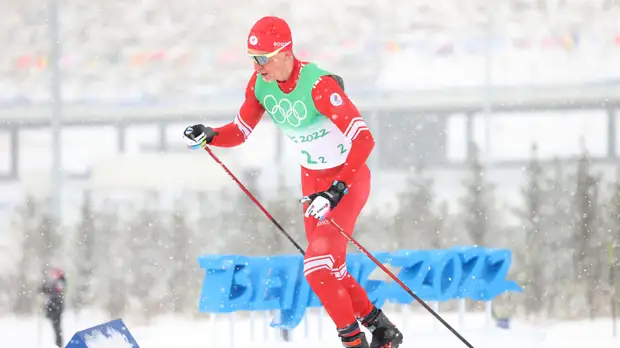 Большунов выиграл марафон на Олимпиаде в Пекине, Якимушкин — второй