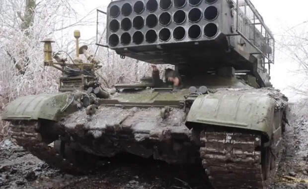 Действующие в зоне СВО огнемётные системы ТОС-1А «Солнцепёк» оснастили комплексами РЭБ «Лесочек»